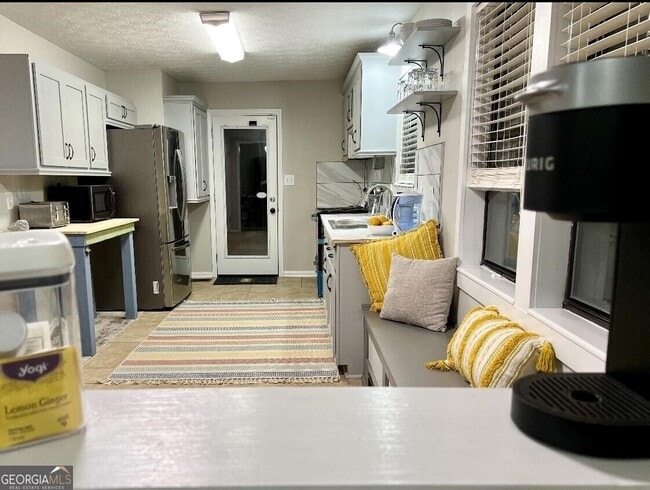 Building Photo - 410 Invector Ct