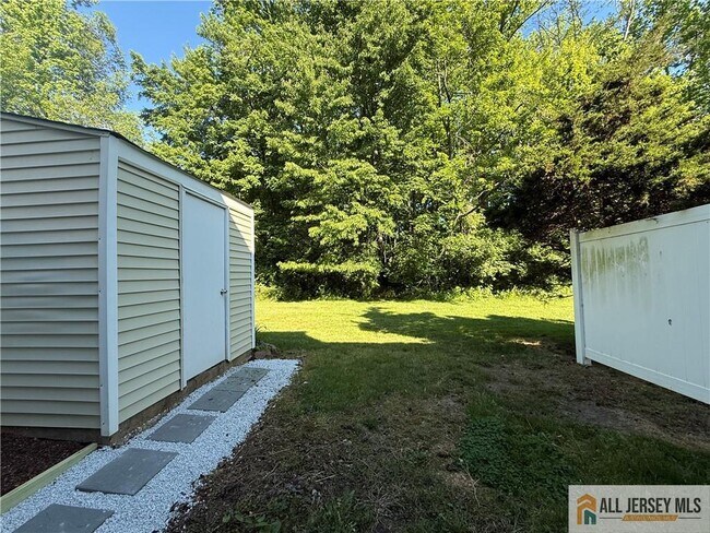 Building Photo - 53 Cottonwood Ct