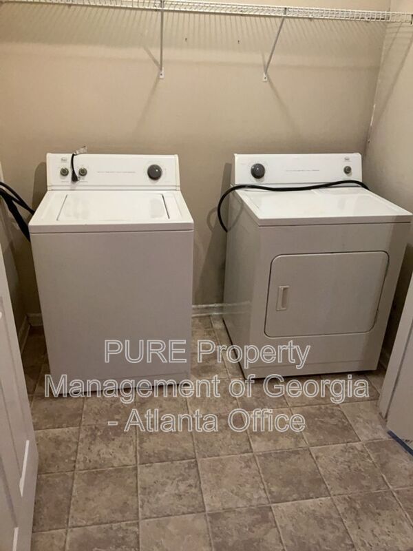 Building Photo - 2161 Del Lago Cir