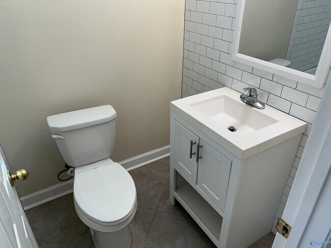 Building Photo - 427 S Edgemont Cir NW