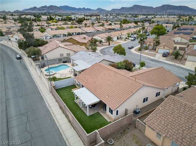 Building Photo - 1056 Kennebunk Cir