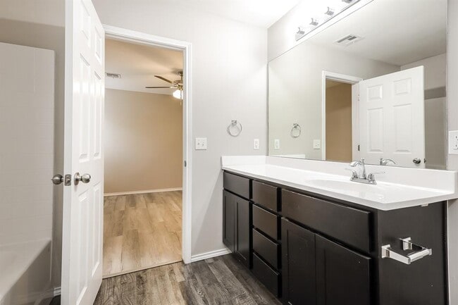 Building Photo - 10756 SW 23rd Pl