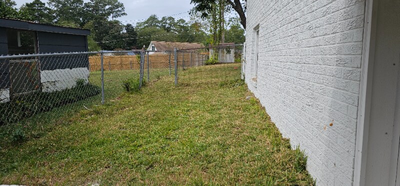 Building Photo - 1613 Edgemore Rd