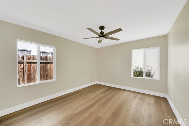 Building Photo - 403 Avenida Victoria