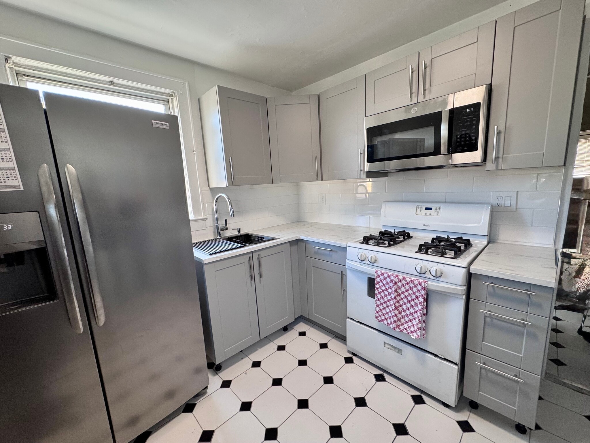 New Cabinets - 136 Rothwell Ave
