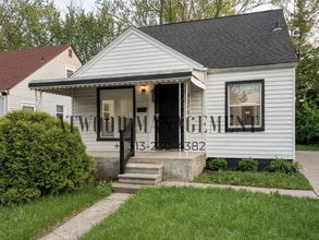 Building Photo - Coming Soon – Beautifully Updated Home *Coming Soon (Move-in ready by 6/10 or Sooner)*!