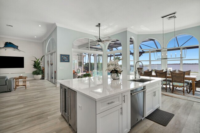 Building Photo - 3225 Braemar Way