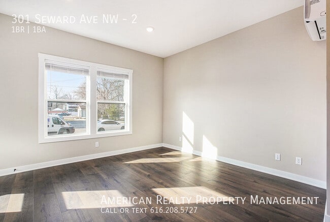 Building Photo - 301 Seward Ave NW