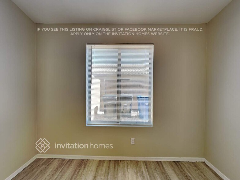 Building Photo - 11003 E Delta Ave