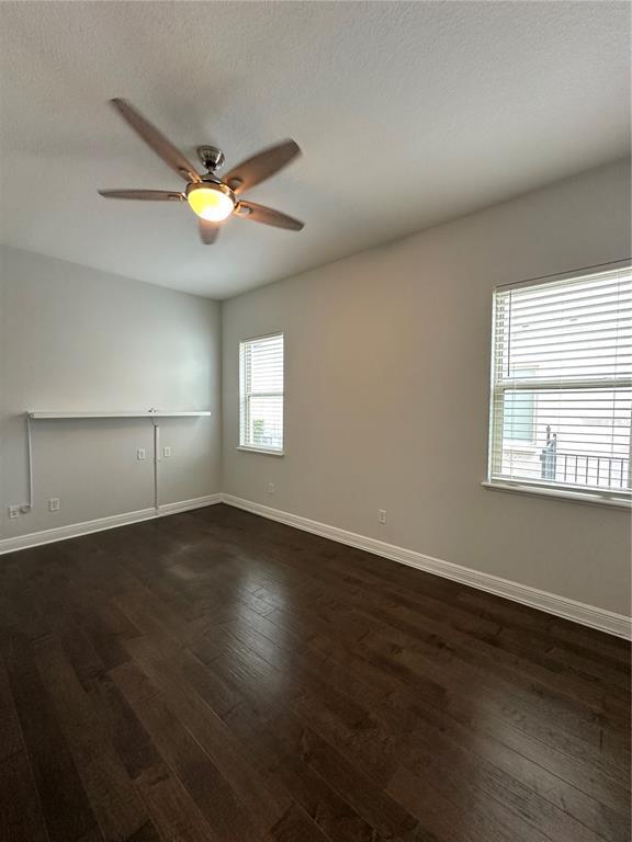 Building Photo - 15702 Shorebird Ln