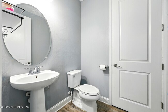 Building Photo - 474 Convex Ln