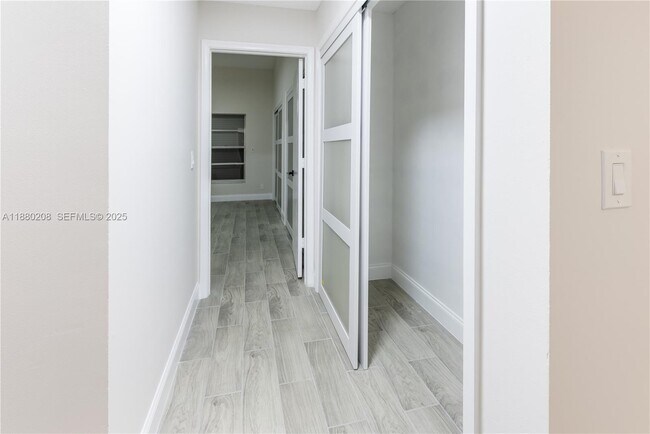 Building Photo - 5284 Tiffany Anne Cir