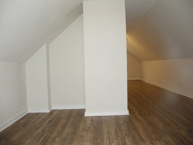 Building Photo - 3583 Chelton Rd