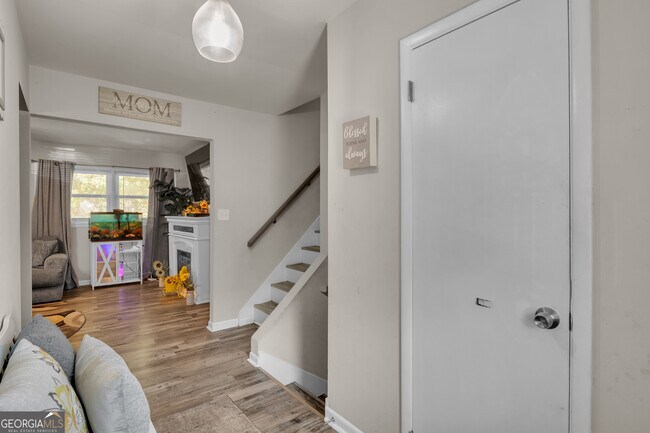 Building Photo - 6575 Hidden Brook Trail