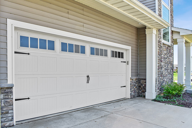 Building Photo - 4805 Watermark Dr
