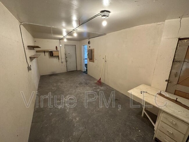 Building Photo - 1200 3rd St