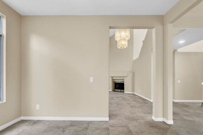 Building Photo - Beautiful 3 Bedroom/2.5 bath  detached hom...