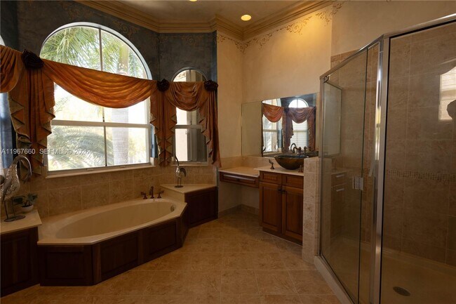 Building Photo - 5331 SW 159th Ave