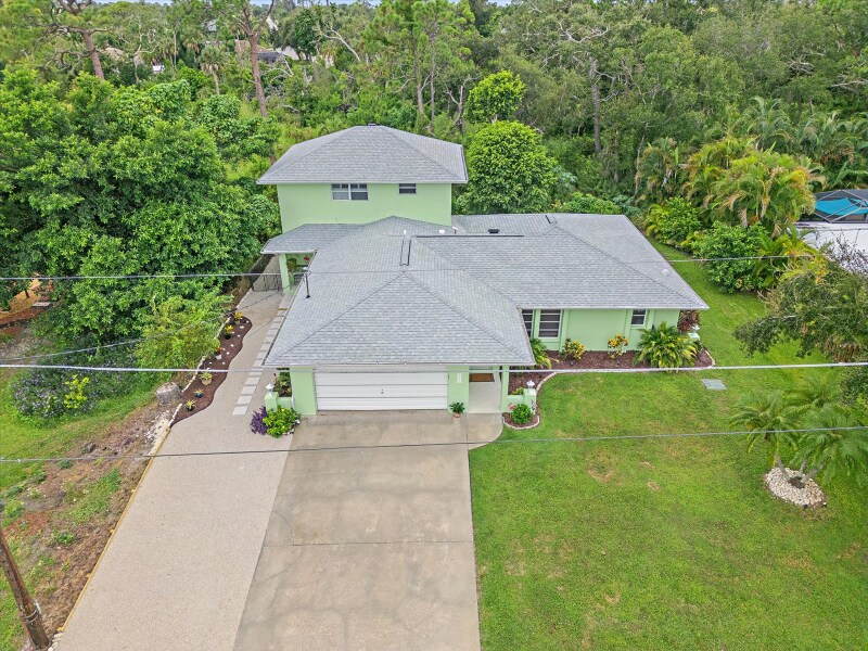 Building Photo - 3636 Roslyn Rd