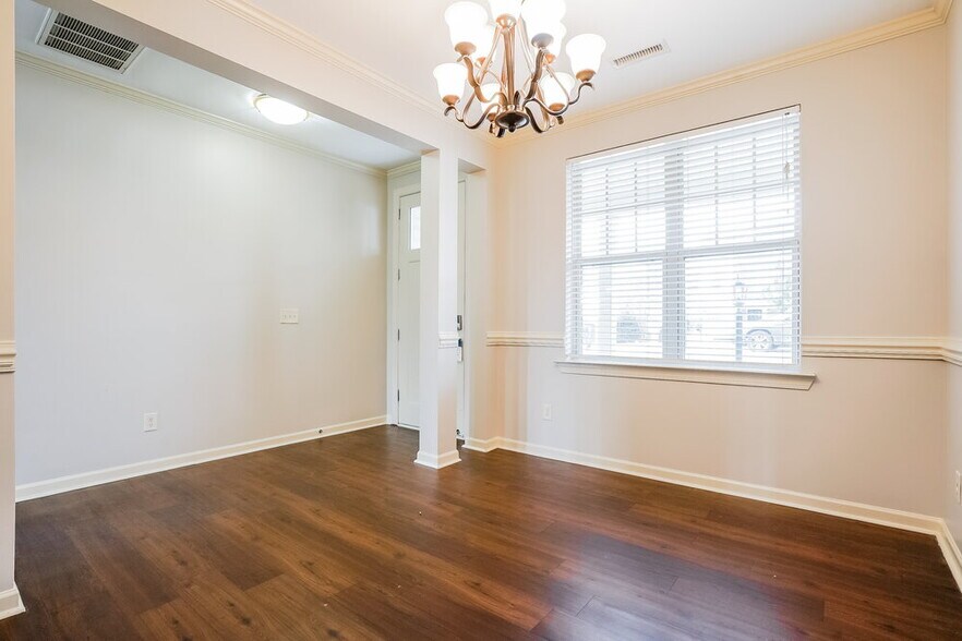 Building Photo - 205 Callahan Trail