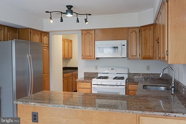 Building Photo - 12103 Gatewater Dr