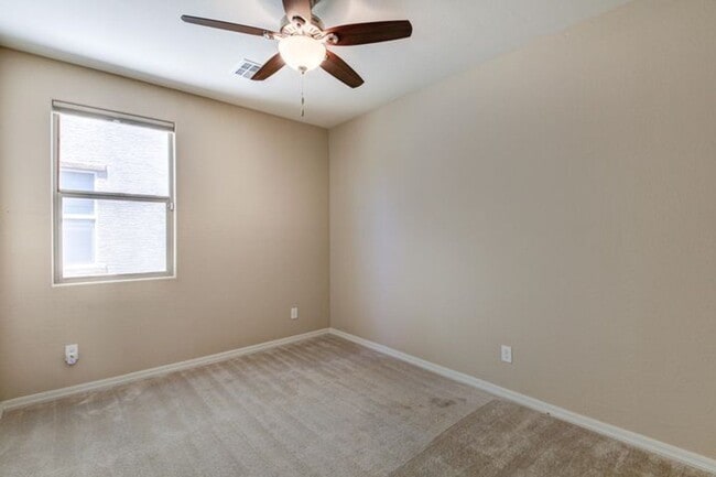 Building Photo - 40876 W Tamara Ln