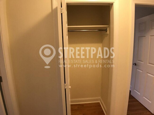 Building Photo - 2 bedroom in Cambridge MA 02138