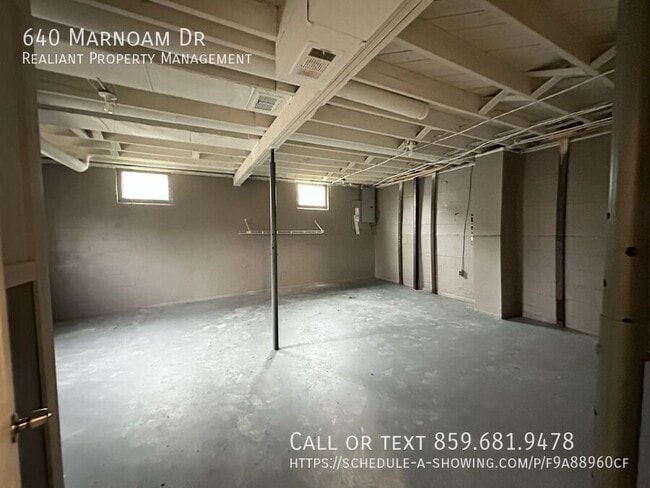 Building Photo - 640 Marnoam Dr