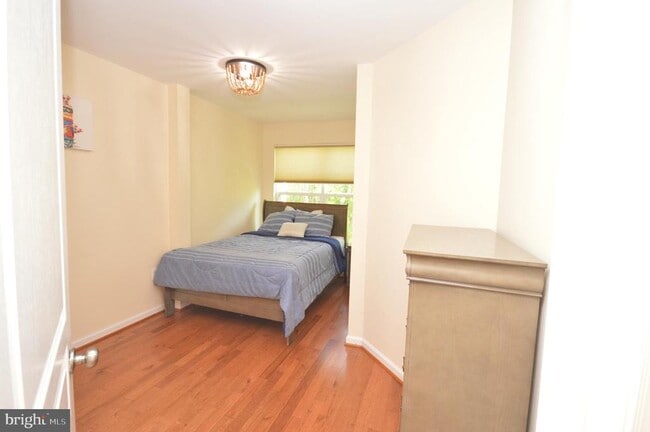 Building Photo - 1571 Renate Dr