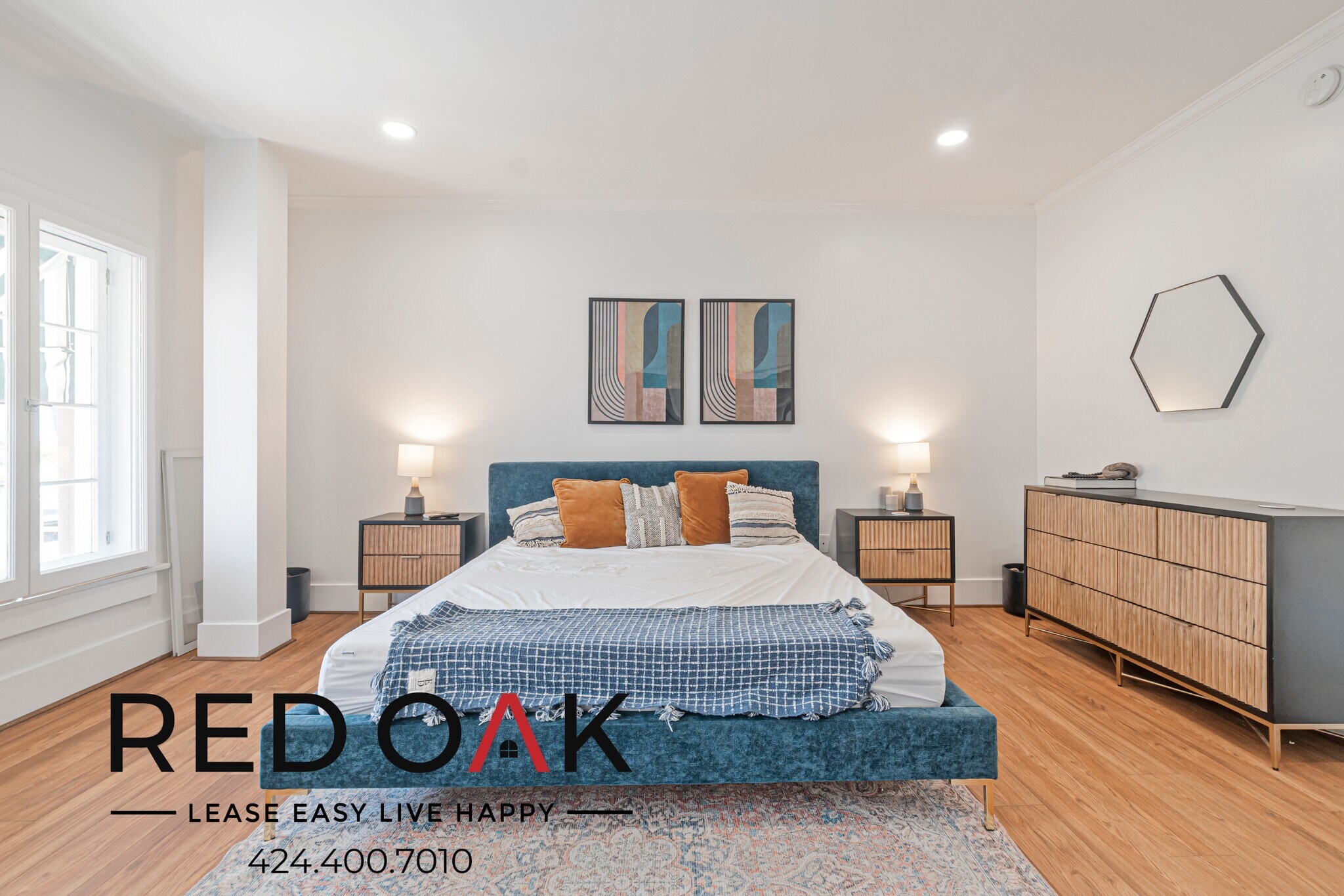 Building Photo - 6533 Hollywood Blvd