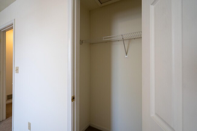 Building Photo - 3517 Prescott Dr