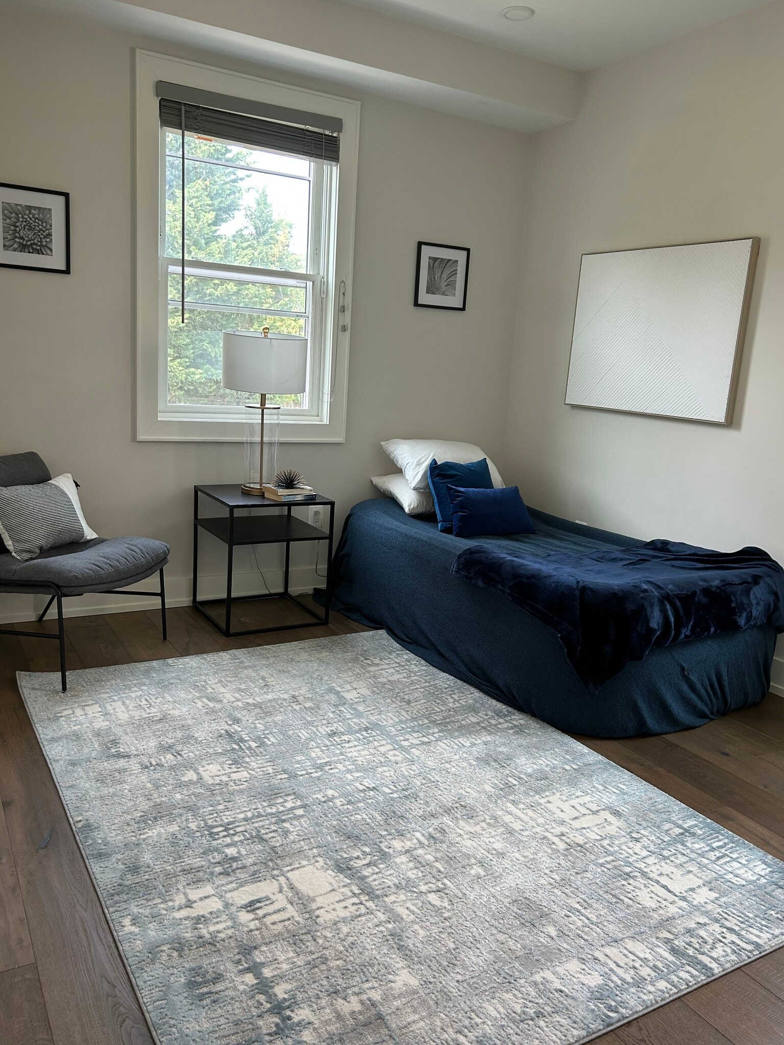 2nd bedroom - 417 4th St SE