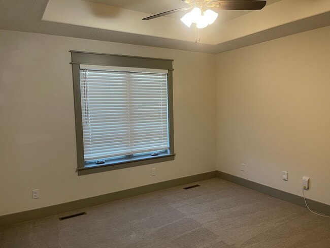 Building Photo - All Brick, 3 bedrooms AND 3 car garage