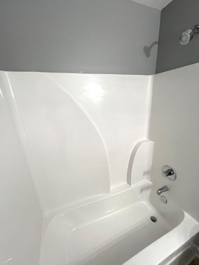 Building Photo - Baker Trails Apartments