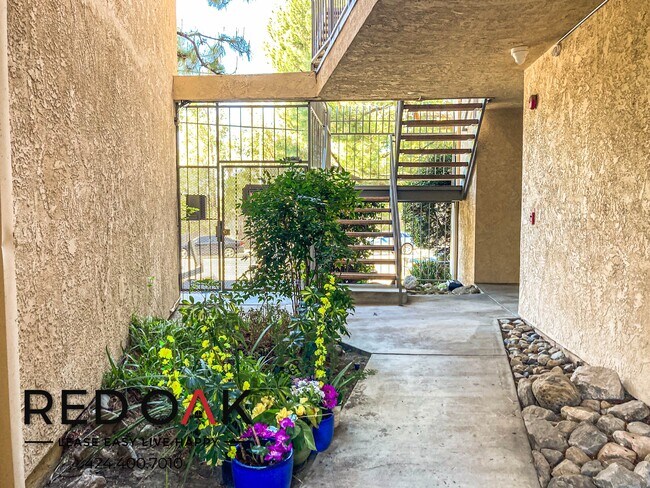 Building Photo - 10304 Tujunga Canyon Blvd