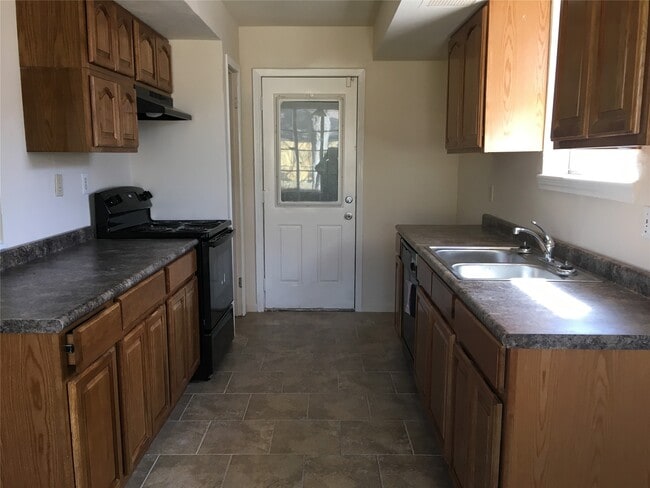 Building Photo - 10811 Sagecrest Ln