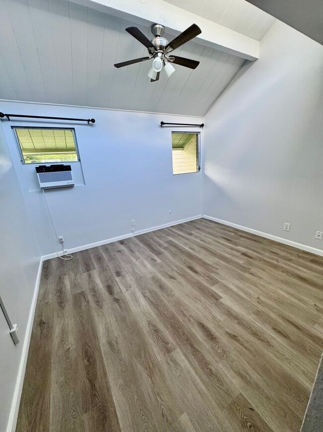 Building Photo - 3/2/2 Townhome at Village Green