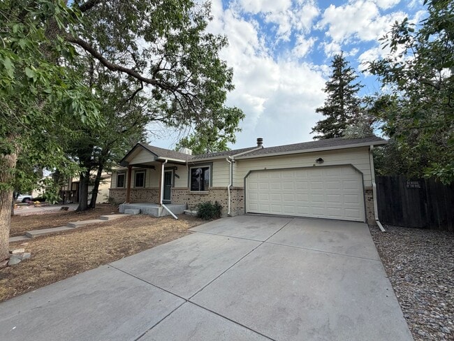 Building Photo - 3815 S Pitkin Cir