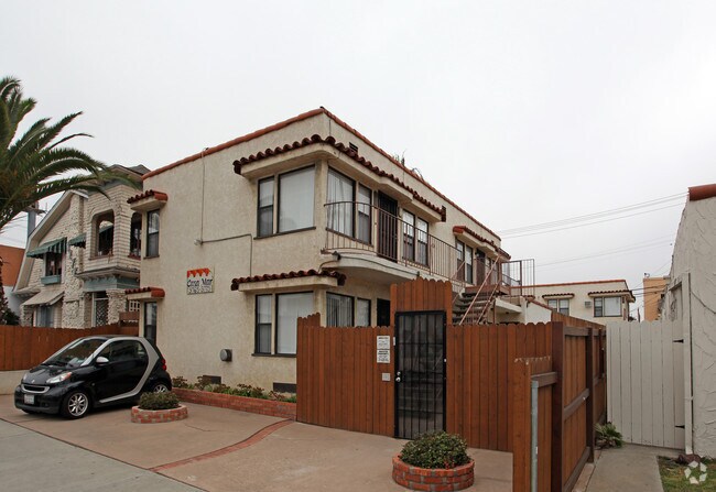 Primary Photo - Casa Mar