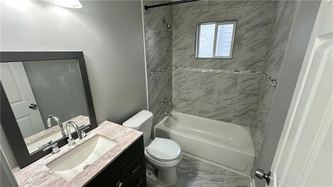 Building Photo - 1770 Springview Rd NW