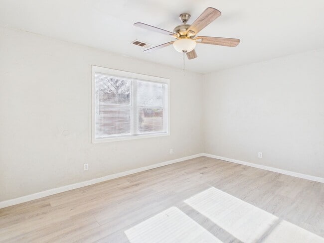 Building Photo - 3004 Westhaven Dr