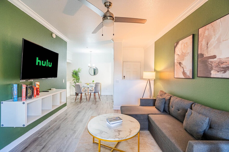 Building Photo - 2155 S 55th St