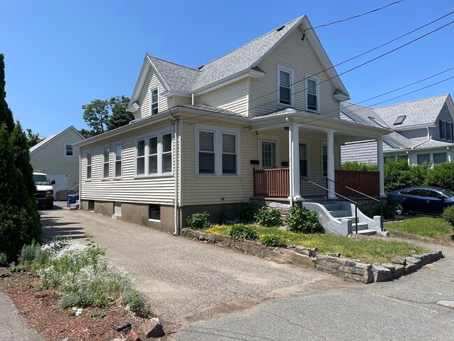 Building Photo - 117 Edwards St