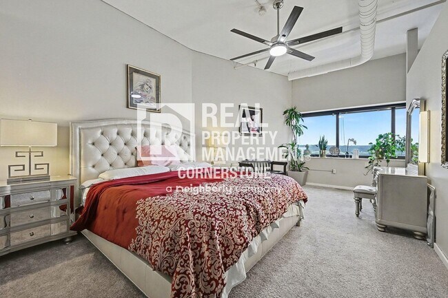 Building Photo - 125 S Kalamazoo Mall