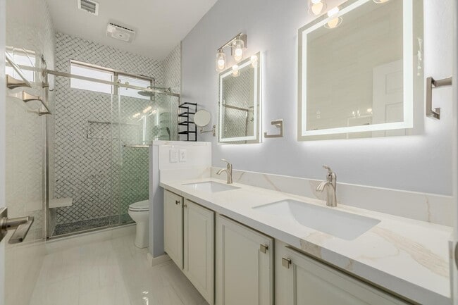 Building Photo - 7740 E Phantom Way