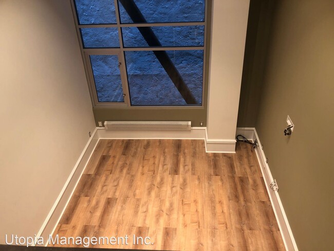 Building Photo - 1 br, 1 bath House - 83 McAllister St, Uni...