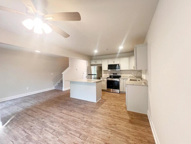 Building Photo - 106 Keel Ln