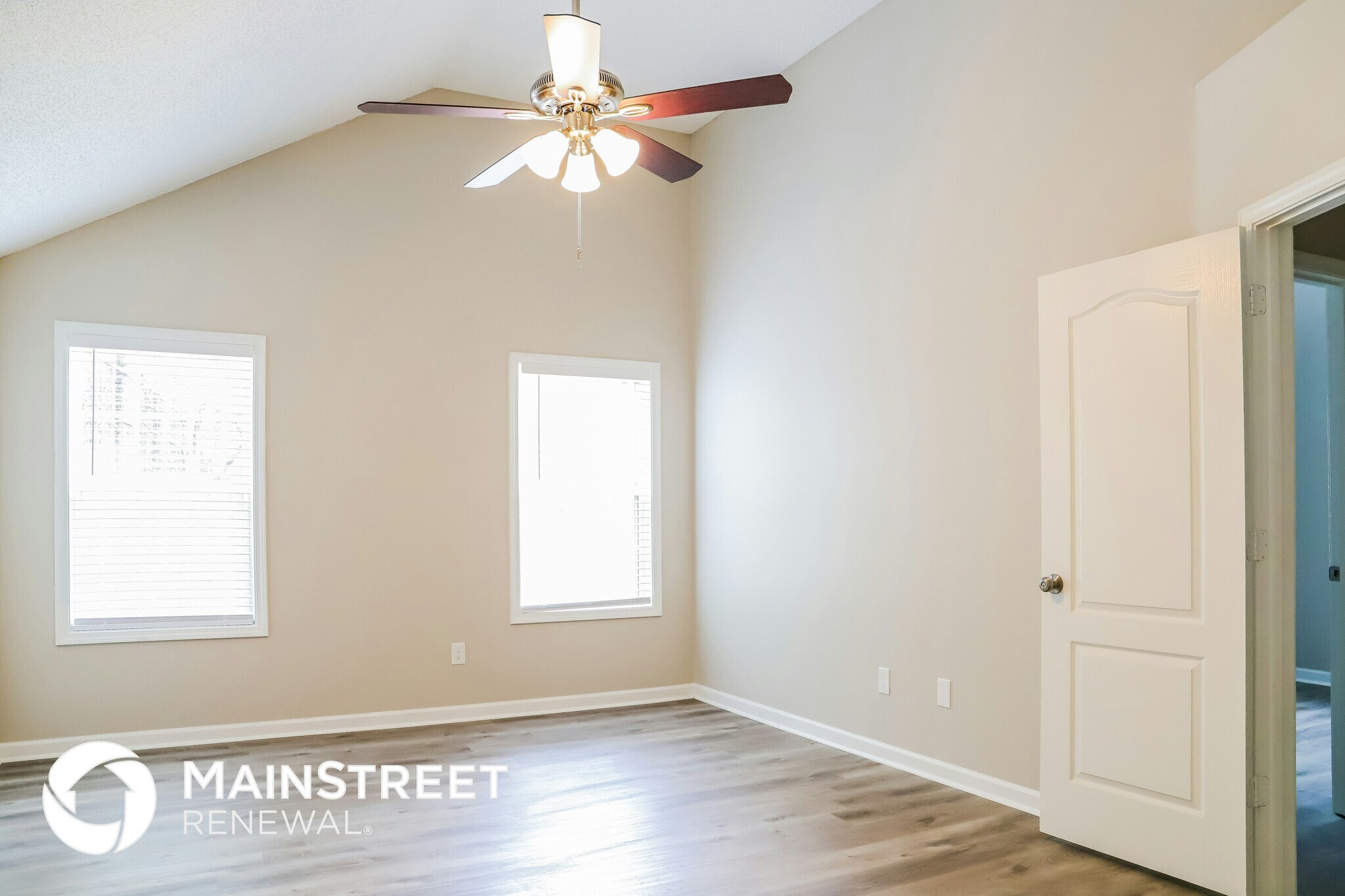 Building Photo - 4976 Wolfcreek View