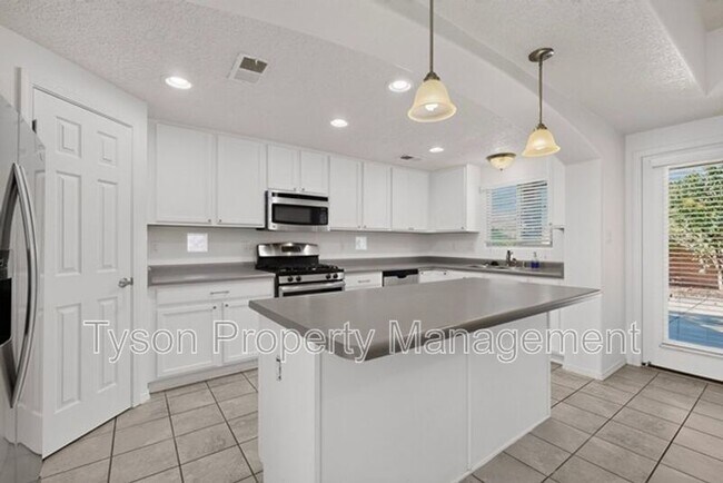 Building Photo - 6412 Sincho Ave