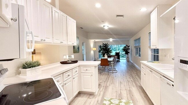 Building Photo - 2861 Livingston Ln